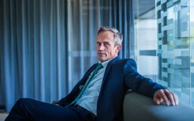 Les cinq questions qui déterminent le code vestimentaire d’un mariage